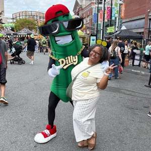 Meet your Posher, Carletta